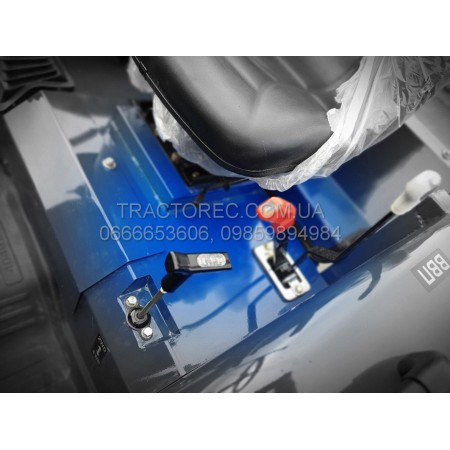 Трактор DongFeng DF 244DG2 із РЕВЕРСОМ, 4х4, рівна підлога, широкі шини, 25 к.с, модернізований свіжий прихід. Безкоштовна доставка. Трактор DongFeng DF 244DG2 із РЕВЕРСОМ, 4х4, рівна підлога, широкі шини, 25 к.с, модернізований свіжий прихід. Безкоштовна доставка.